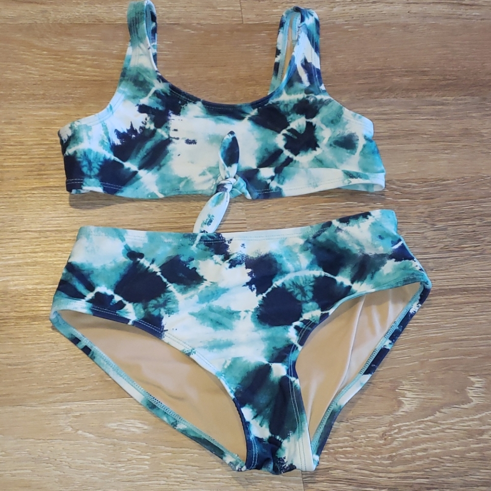Old navy bathing suit
